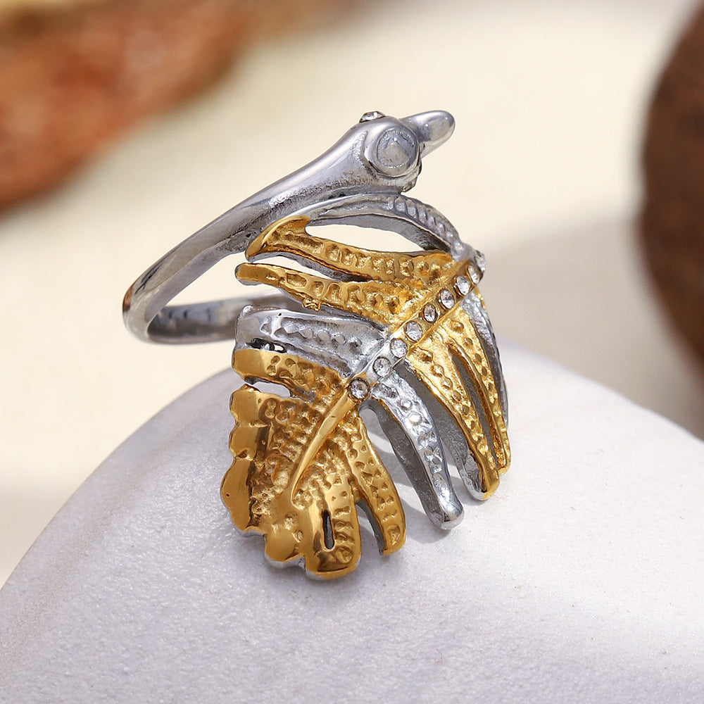 Anello da donna a foglia vintage minimalista in acciaio inossidabile placcato oro 18 carati bicolore con strass