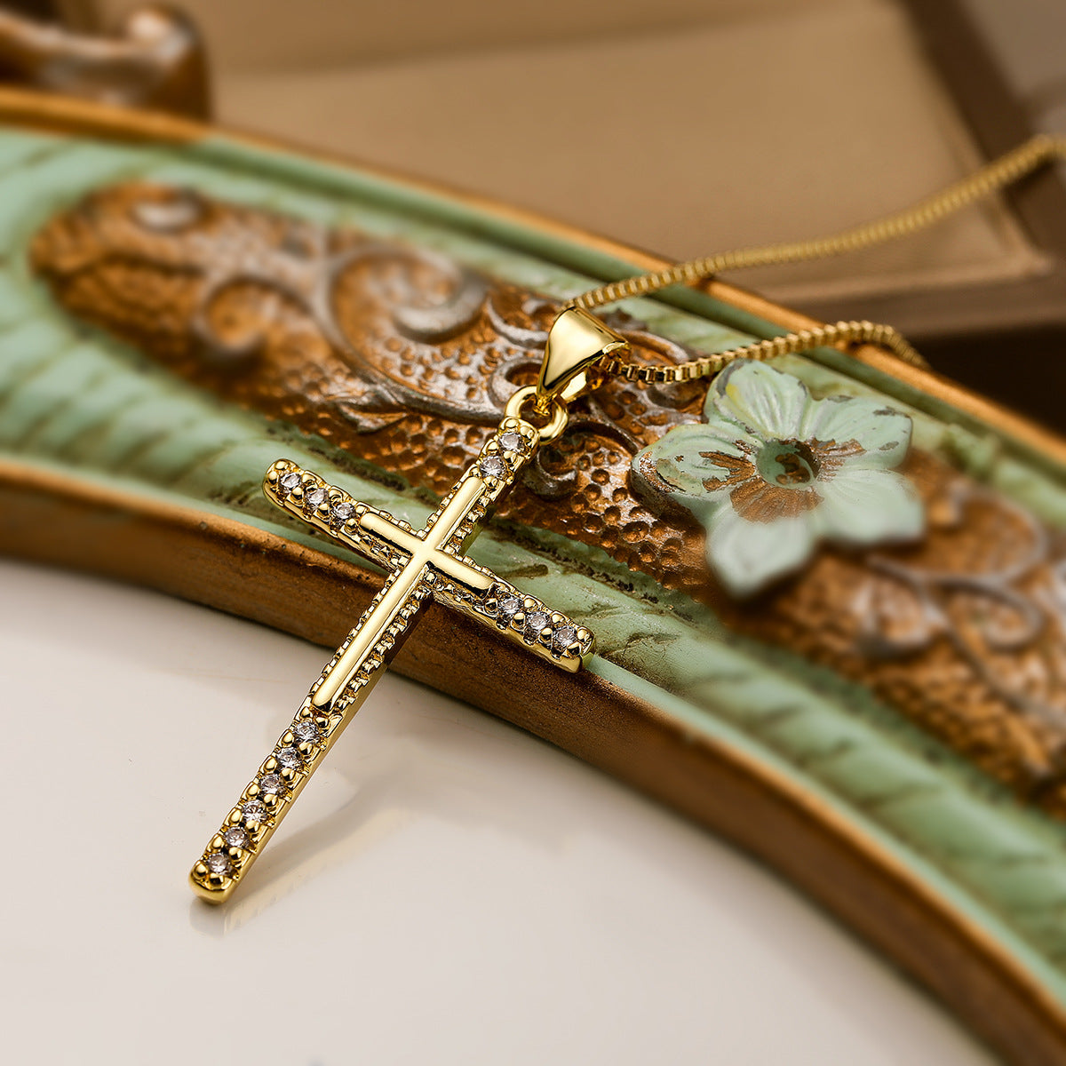 Minimalist Cross Pendant Necklace for Women in Copper with 18K Gold Plating and Zircon Inlay
