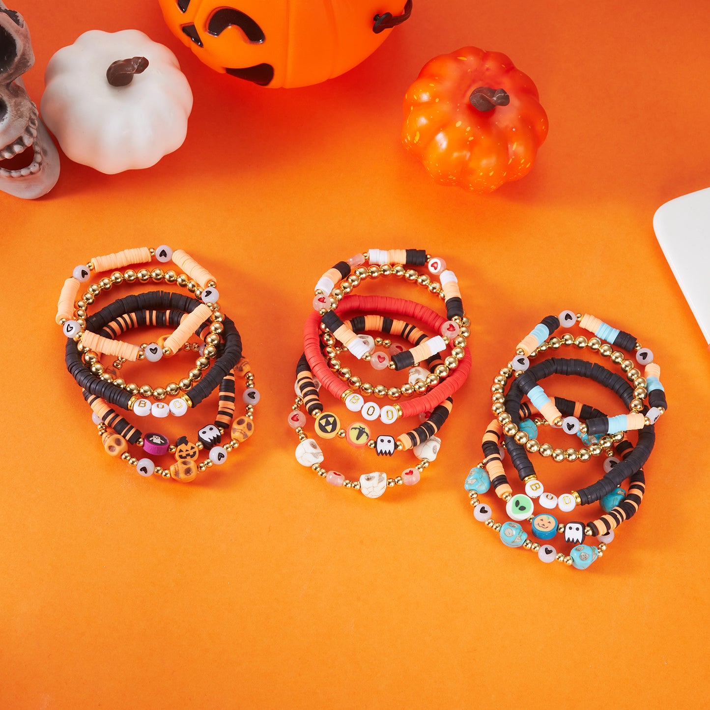 Linda-Atrevida pulsera elástica de cuentas con letras de calavera de calabaza de resina para Halloween, unisex