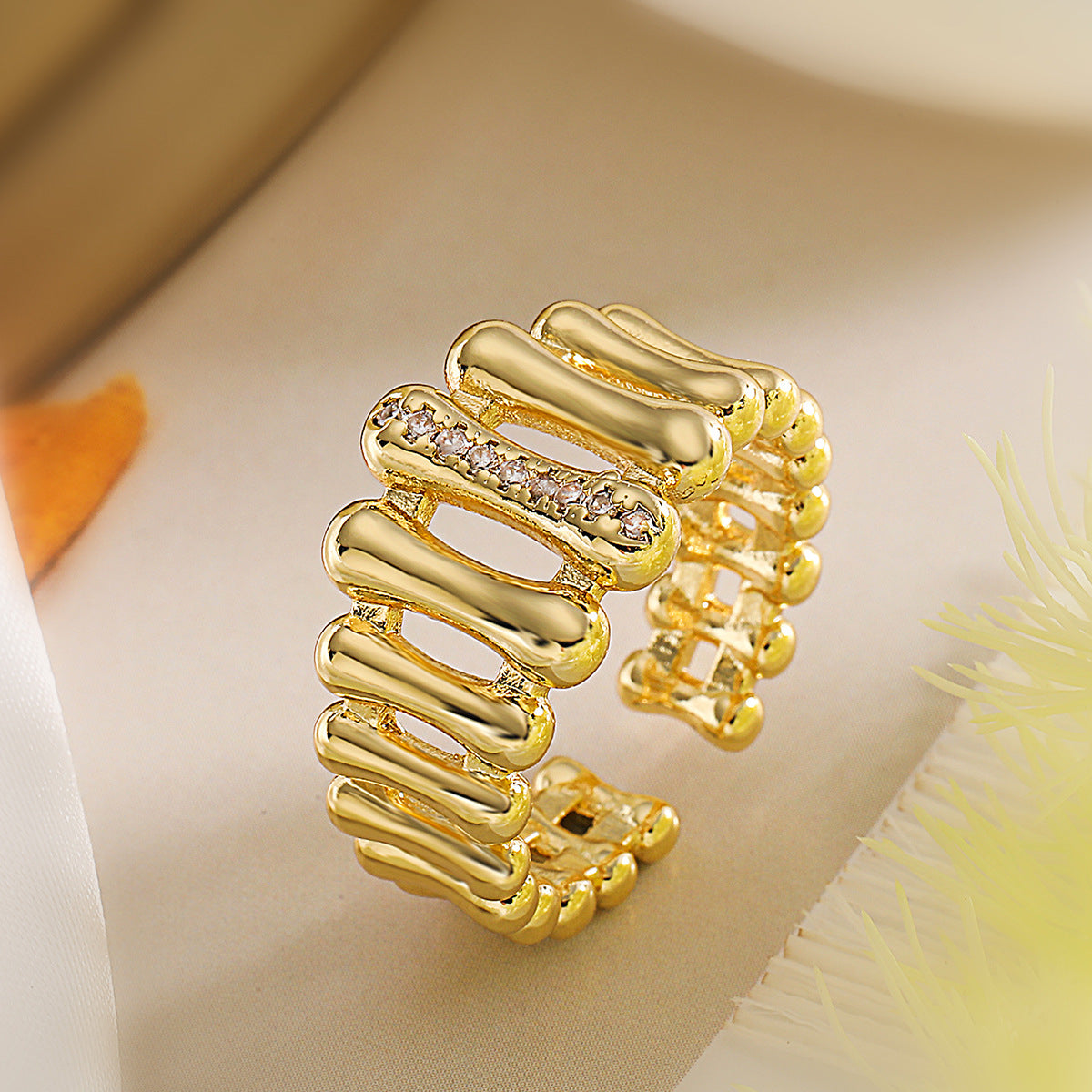 Minimalist Irregular Geometric Open Ring for Women Made of Copper with Real Gold Plating and Zircon Inlay