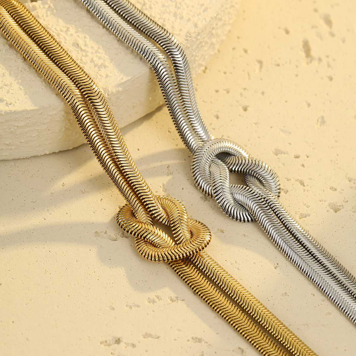 Fashionable Minimalist Knoted Snake Chain Bracelet for Women in Stainless Steel with Plated Finish