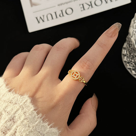 Anello Minimalista in Rame con Finitura Placcata e Design a Moneta per Donna, Gioiello alla Moda con Fascia Aperta Regolabile