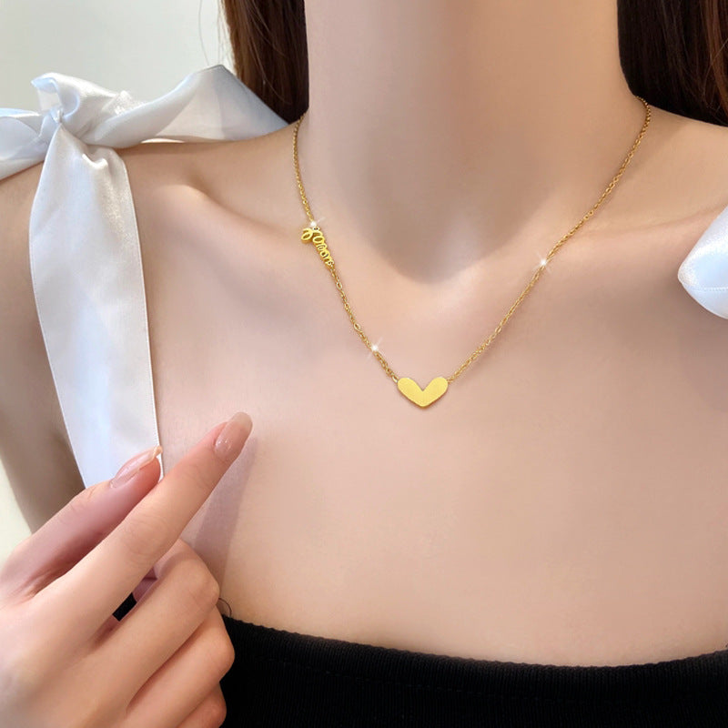 Collar con colgante de corazón de acero de titanio minimalista para mujer con baño de oro, diseño geométrico, delicada cadena de clavícula