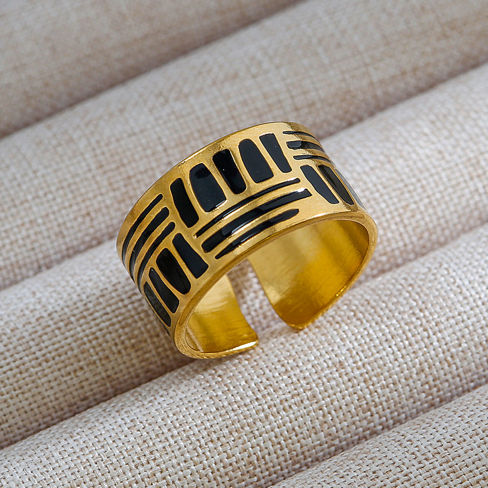 Anillo de acero de titanio con forma de U, estilo punk, chapado en oro de 18 quilates y detalles de microincrustaciones de piedra de lava ovalada