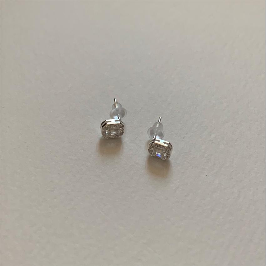 Minimalist Letter-Shaped 925 Sterling Silver Stud Earrings with Zircon Inlay, Polished Finish