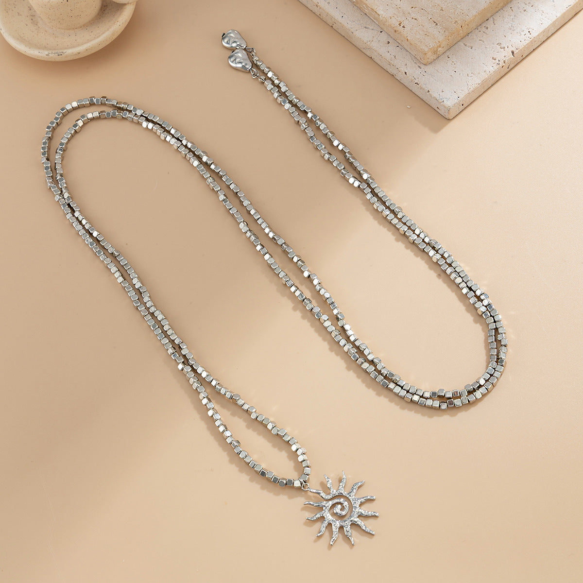 Sweet Geometric Square Floral Plated Resin Beaded Necklace with Zinc Alloy Pendant for Women