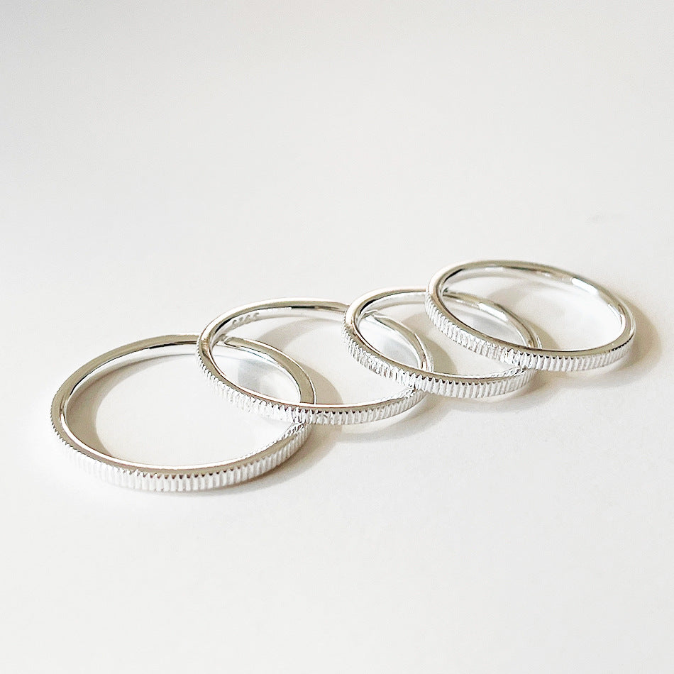 Anello Minimalista Geometrico Placcato in Argento Sterling 925