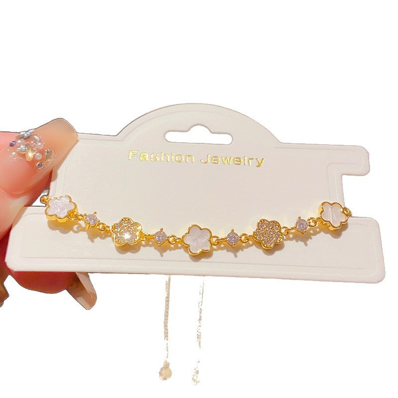Luxury Elegant 18K Gold Plated Brass Floral Inlaid Cubic Zirconia Bracelet for Women