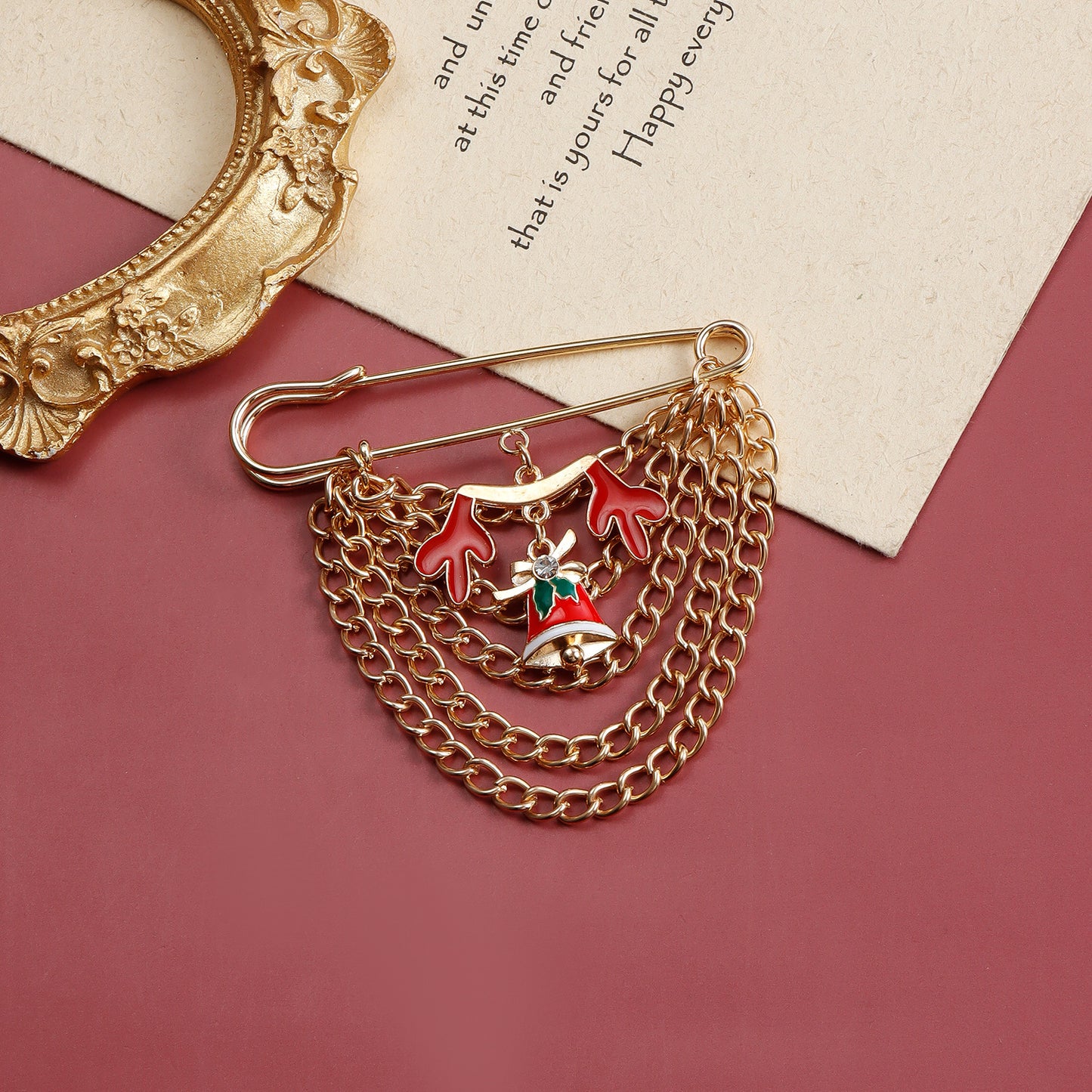 Broche de sombrero de Navidad minimalista, geométrico y a la moda, con incrustaciones de pedrería, en rojo y con acabado galvanizado para mujer