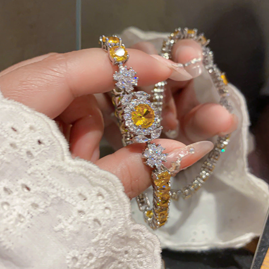Luxury Elegant Round Floral Geometric Brass Bracelet with Cubic Zirconia Inlay for Women