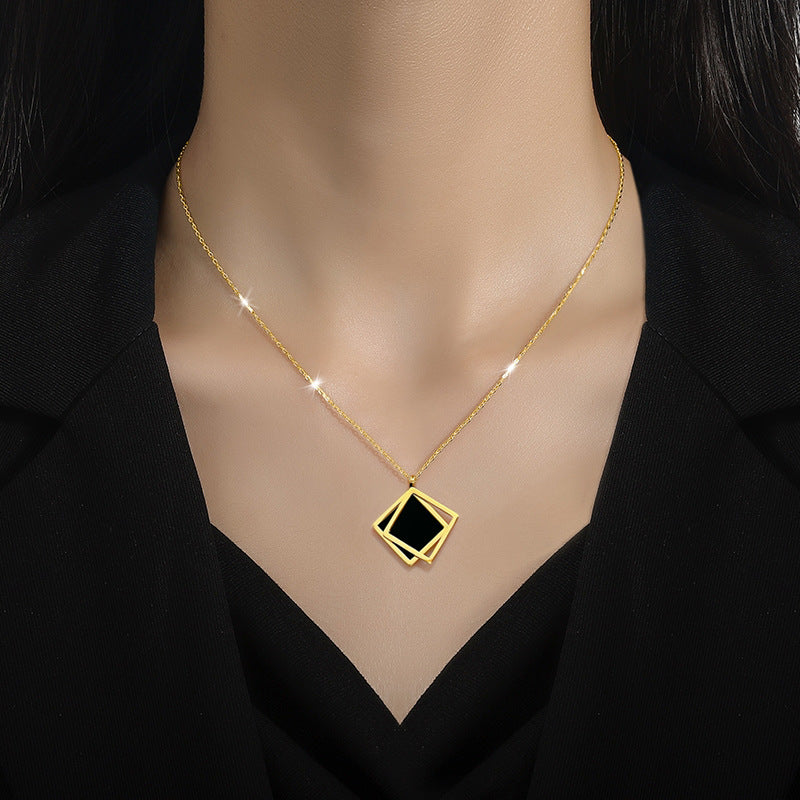 Minimalist Geometric Titanium Steel Necklace for Women and Men with Gold-Plated Finish and Square Pendant