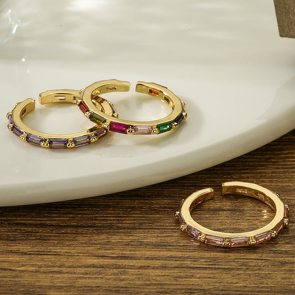 Anello Minimalista Geometrico in Rame con Zirconia Micro-Pavé da Donna, Accessorio di Moda Elegante Regolabile
