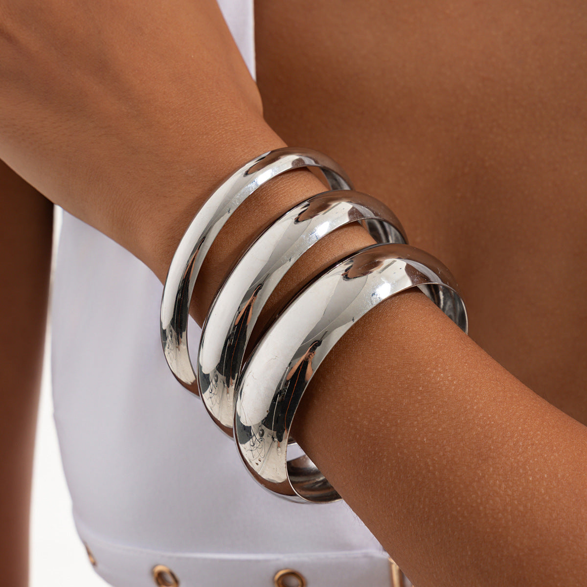 Minimalist Round PVD Polished Stainless Steel Bangle Bracelet