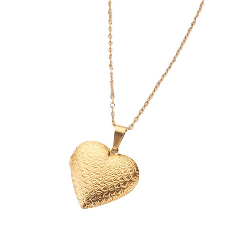 Natural Style Heart-Shaped Opening Photo Frame Necklace in Stainless Steel with Polished Titanium Steel Pendant