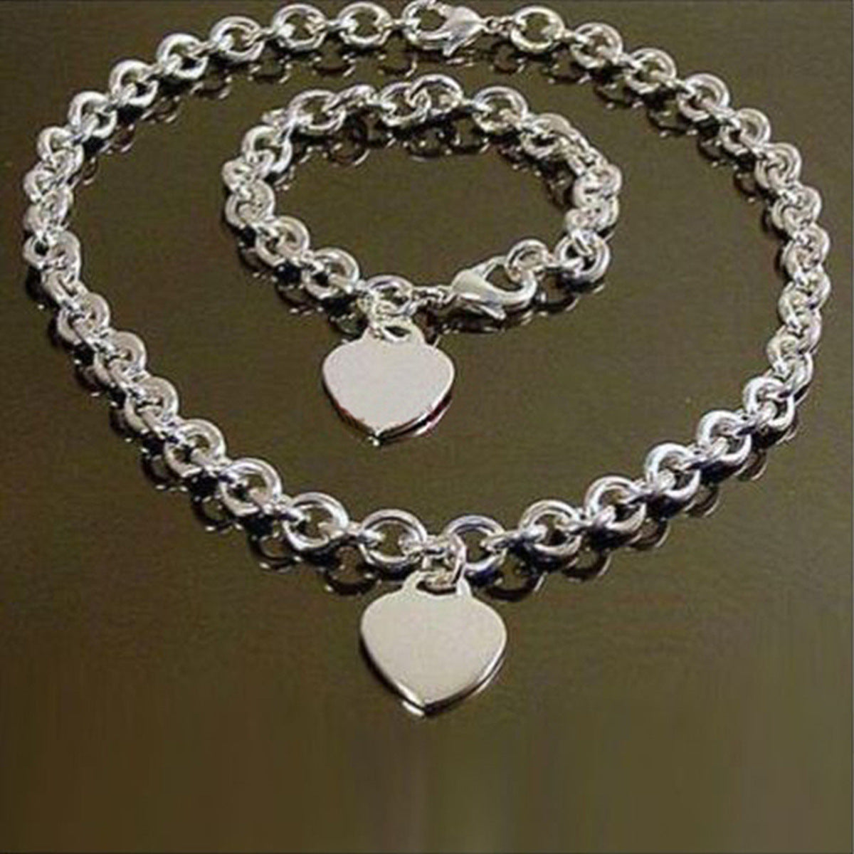 Sweet Minimalist Heart-Shaped Titanium Steel Necklace and Bracelet Set with Polished Stainless Steel Lobster Clasp
