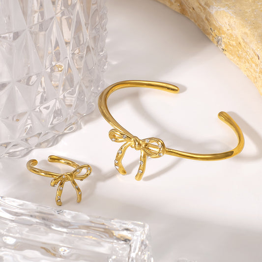 Set di bracciale e anello in acciaio inossidabile placcato a forma di fiocco a farfalla minimalista da donna
