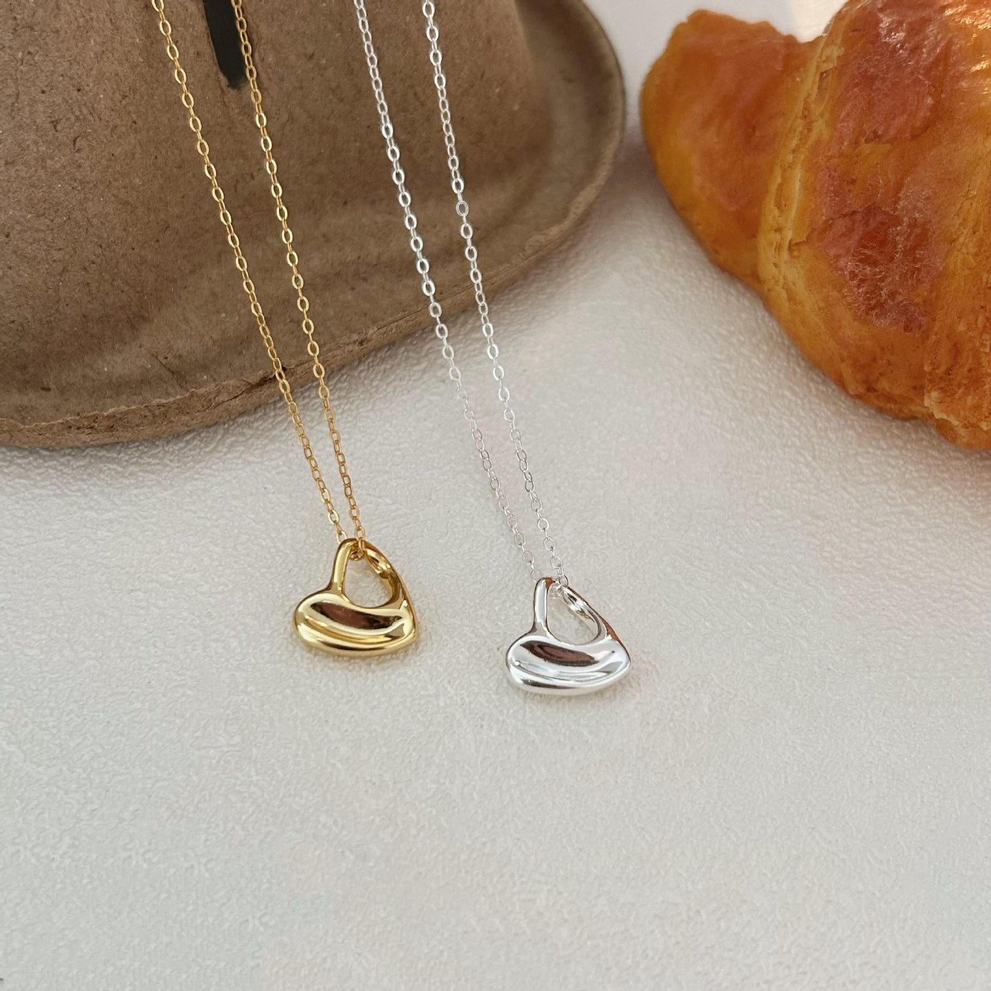 Collana Minimalista a Cuore in Argento Sterling 925 con Finitura Placcata, a Catena Snake per Donna