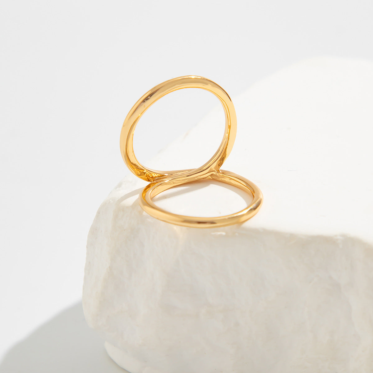 Geometric Round Hollow Out Plated Zinc Alloy Ring for Women