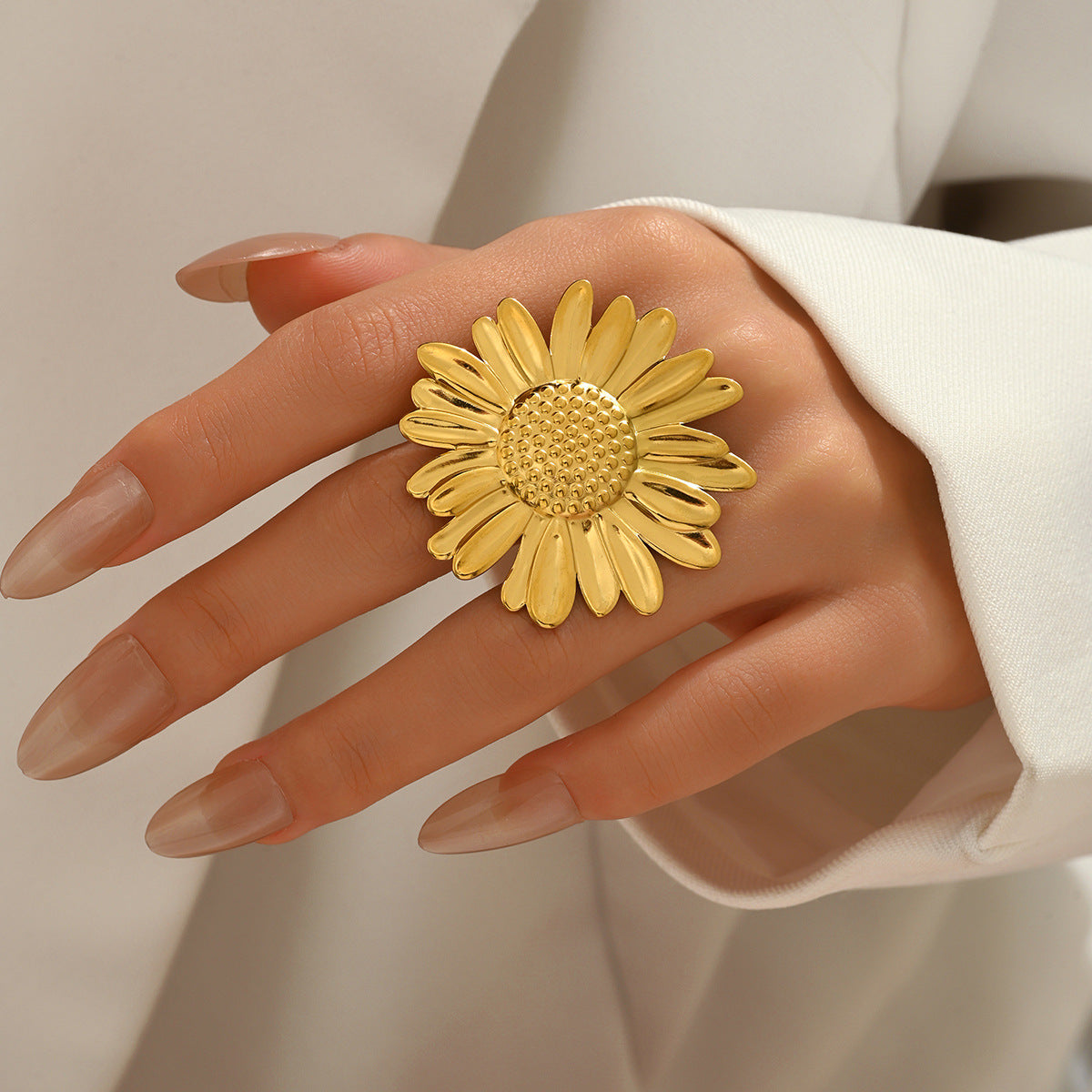Anello aperto regolabile da donna a forma di cuore geometrico in lega di zinco con finitura placcata