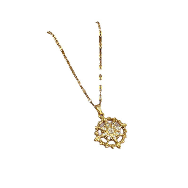 Collar de lujo de acero de titanio con microincrustaciones de diamantes de imitación en forma de estrella de ocho puntas para mujer con colgante de cobre chapado en oro y cadena ajustable