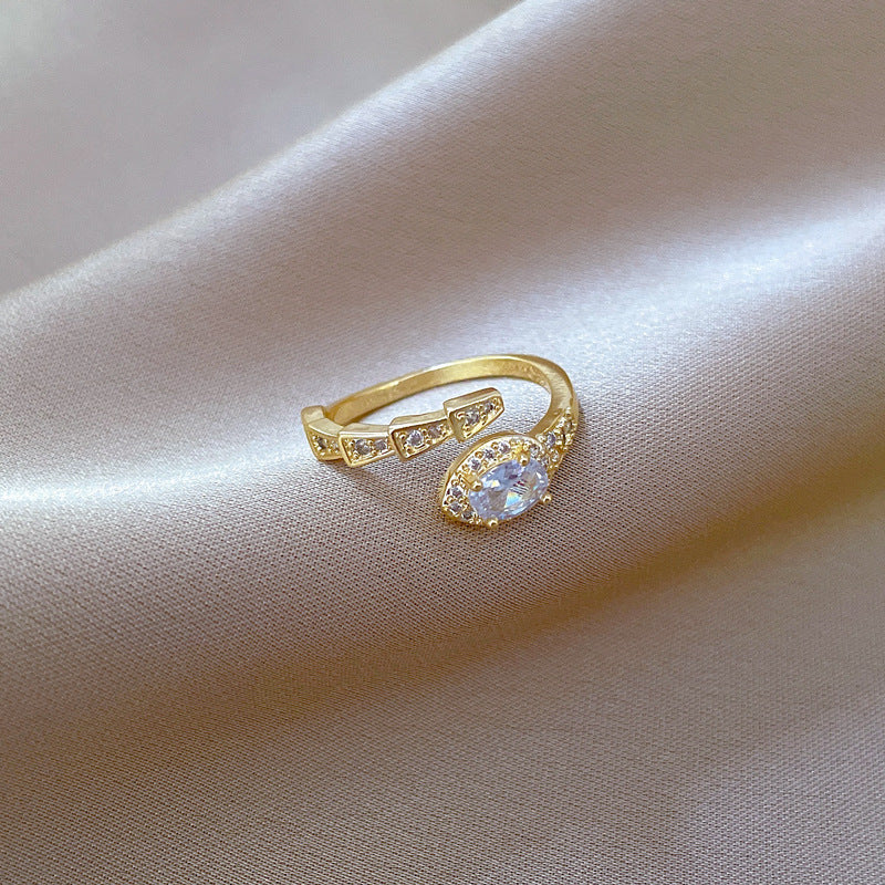 Anello in ottone placcato oro a forma di corona in stile fumetto per donna, anello di fidanzamento regolabile con fascia a serpente