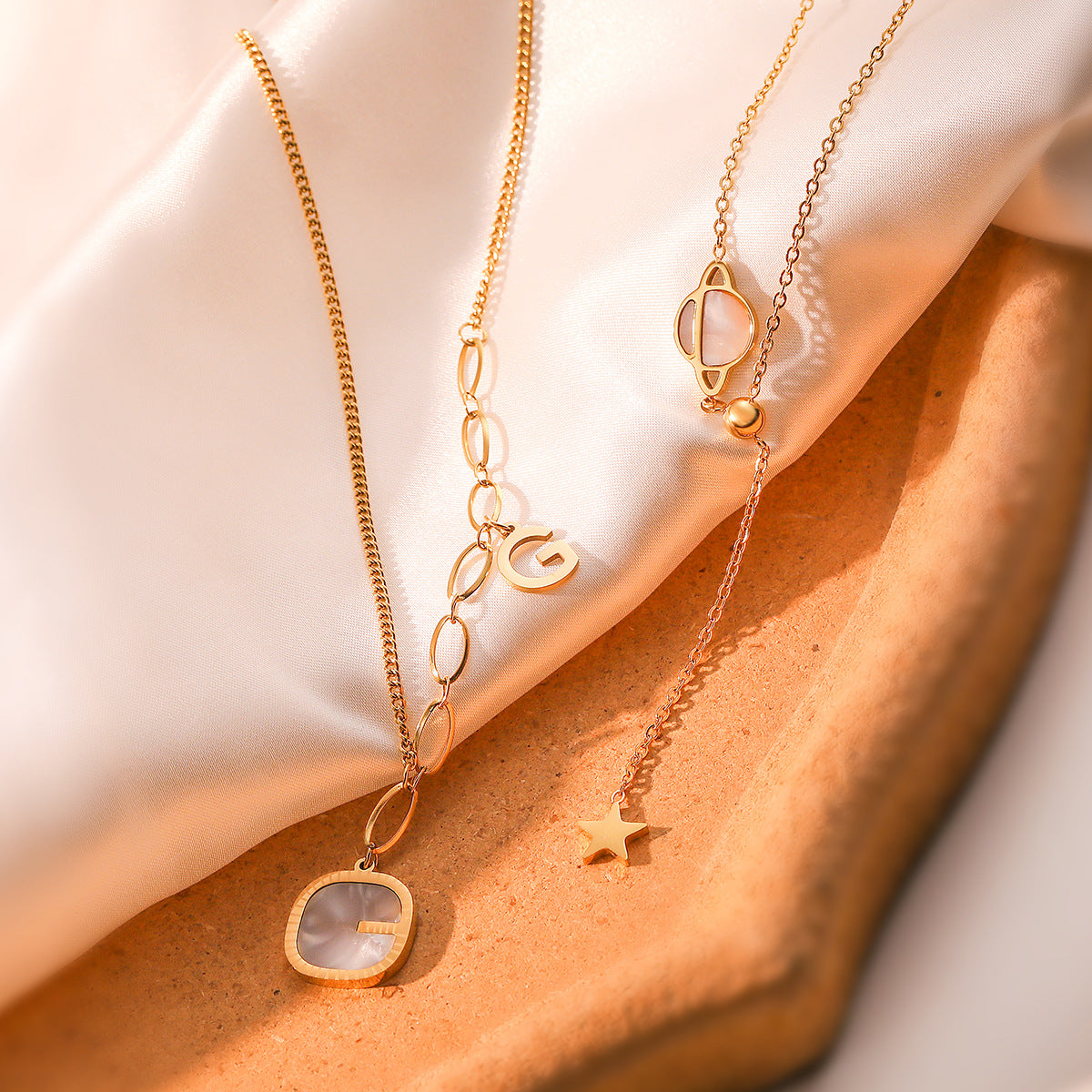 Minimalist Geometric Star and Moon Pendant Necklace for Women with Titanium Steel Chain and Genuine Gold Plating, Inlaid with Shell