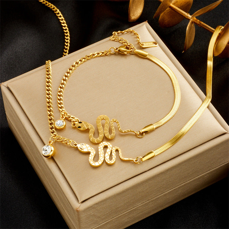 Fashionable Minimalist Titanium Steel Necklace and Bracelet Set with Gold Plated Snake Pendant for Women