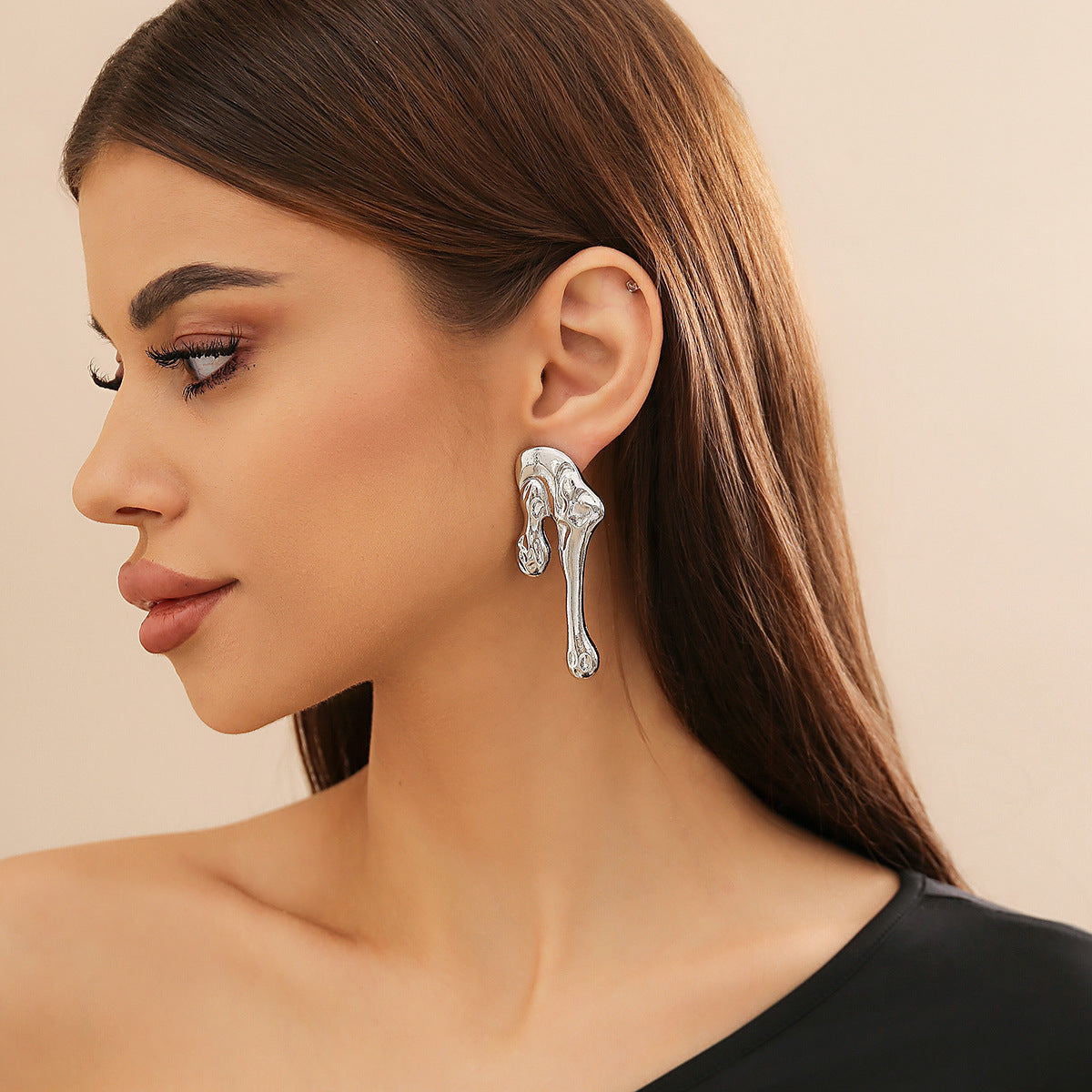 Minimalist Teardrop Alloy Plated Earrings for Women