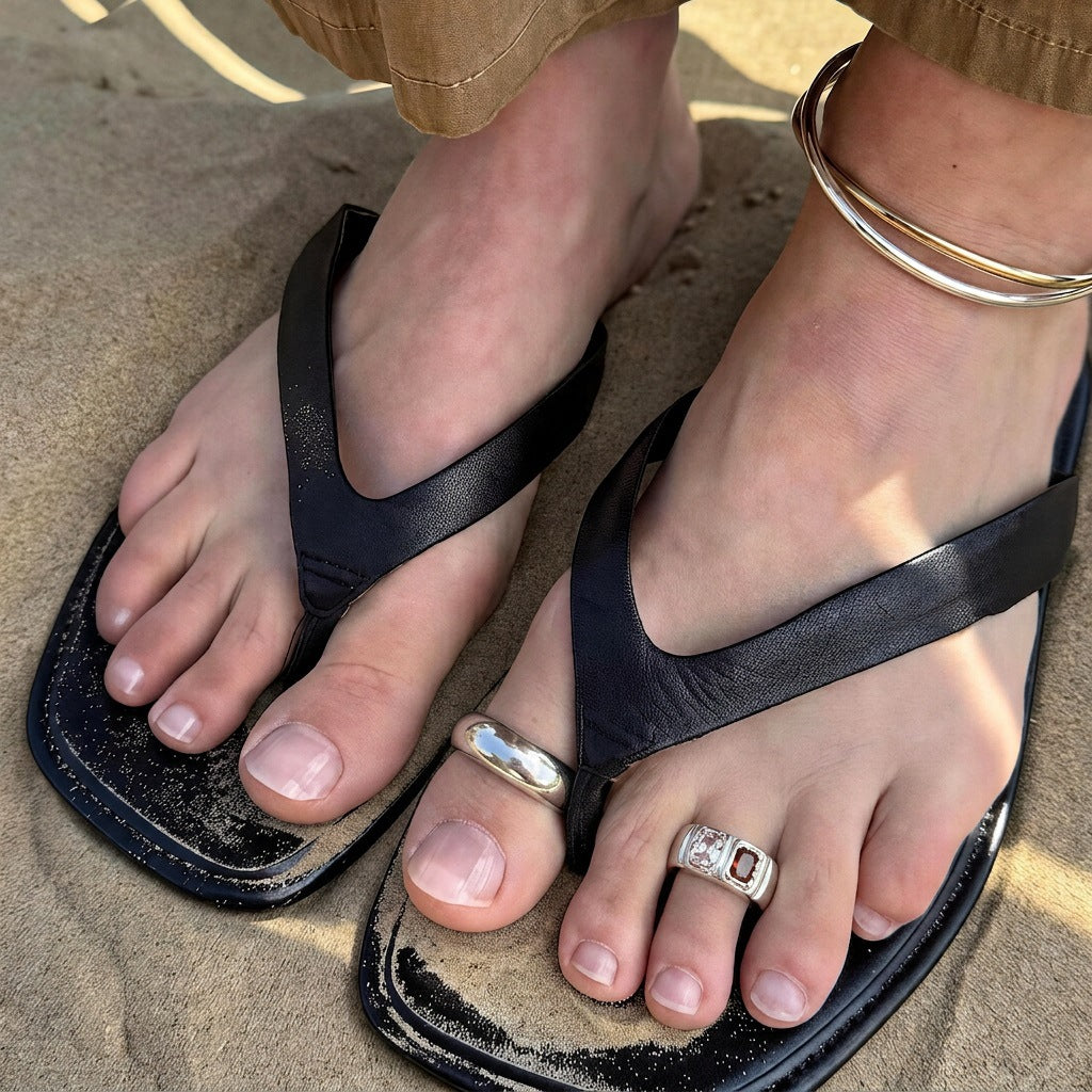 Minimalist Geometric Zinc Alloy Toe Ring with Rhinestone Inlay Open Design for Women