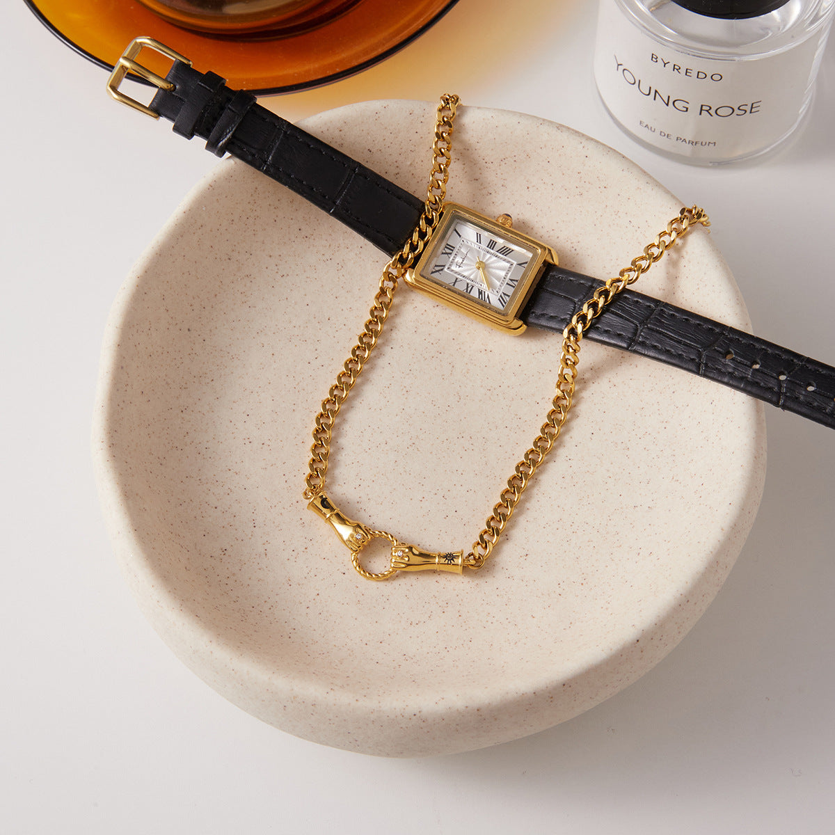 Collana con Ciondolo Geometrico Minimalista in Acciaio al Titanio da Donna con Intarsio di Zirconi e Placcatura in Oro PVD, Catena in Acciaio Inossidabile