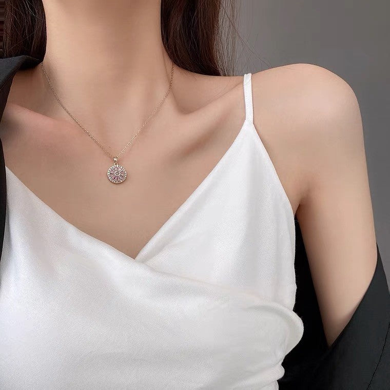 Minimalist Rotating Pink Necklace for Women with Geometric Pendant, Titanium Steel Chain, Zircon Inlay, Daisy and Sunflower Floral Pattern, Long Sweater Chain