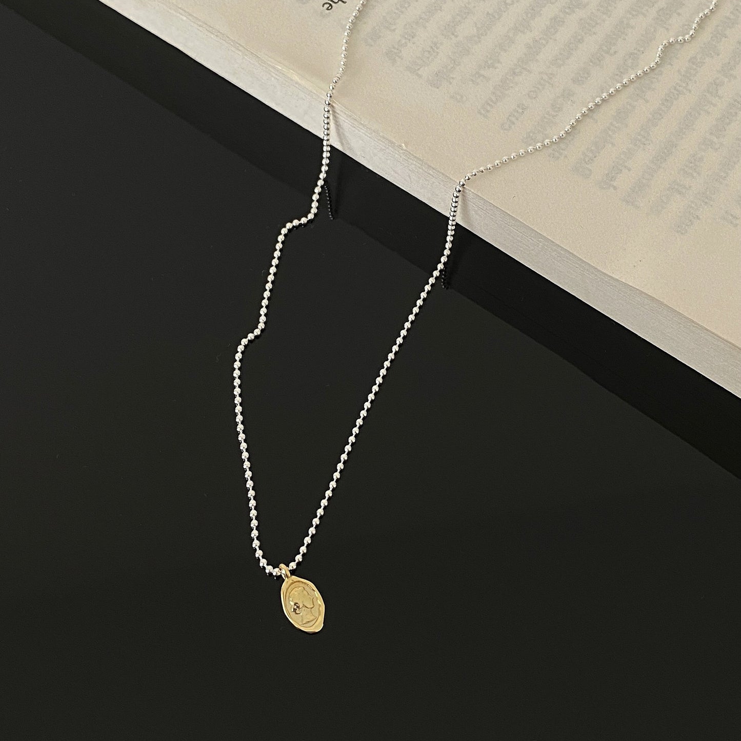 Minimalist 925 Sterling Silver Oval Geometric Portrait Necklace for Women