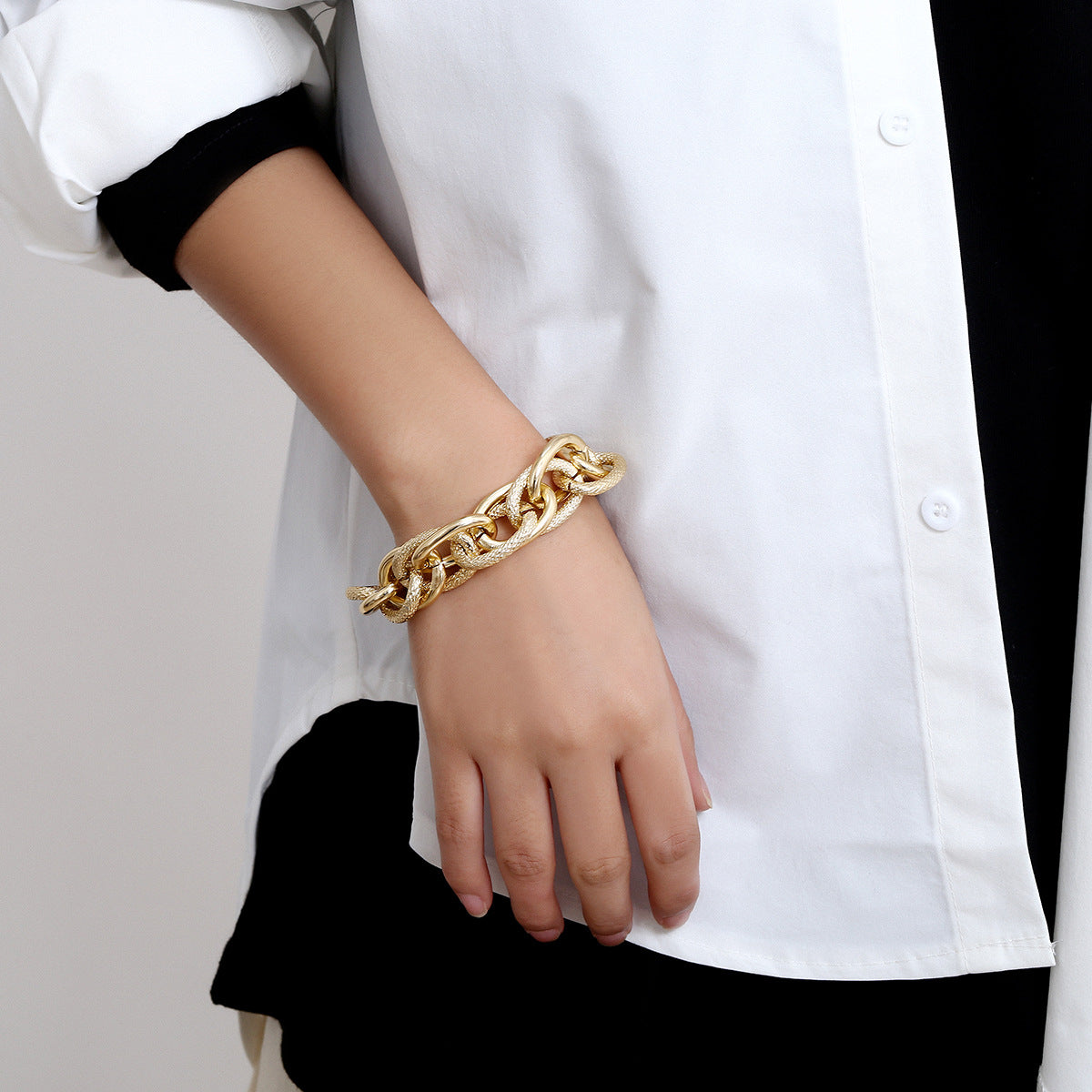 Punk Minimalist Plated Alloy Star Link Chain Bracelet for Women