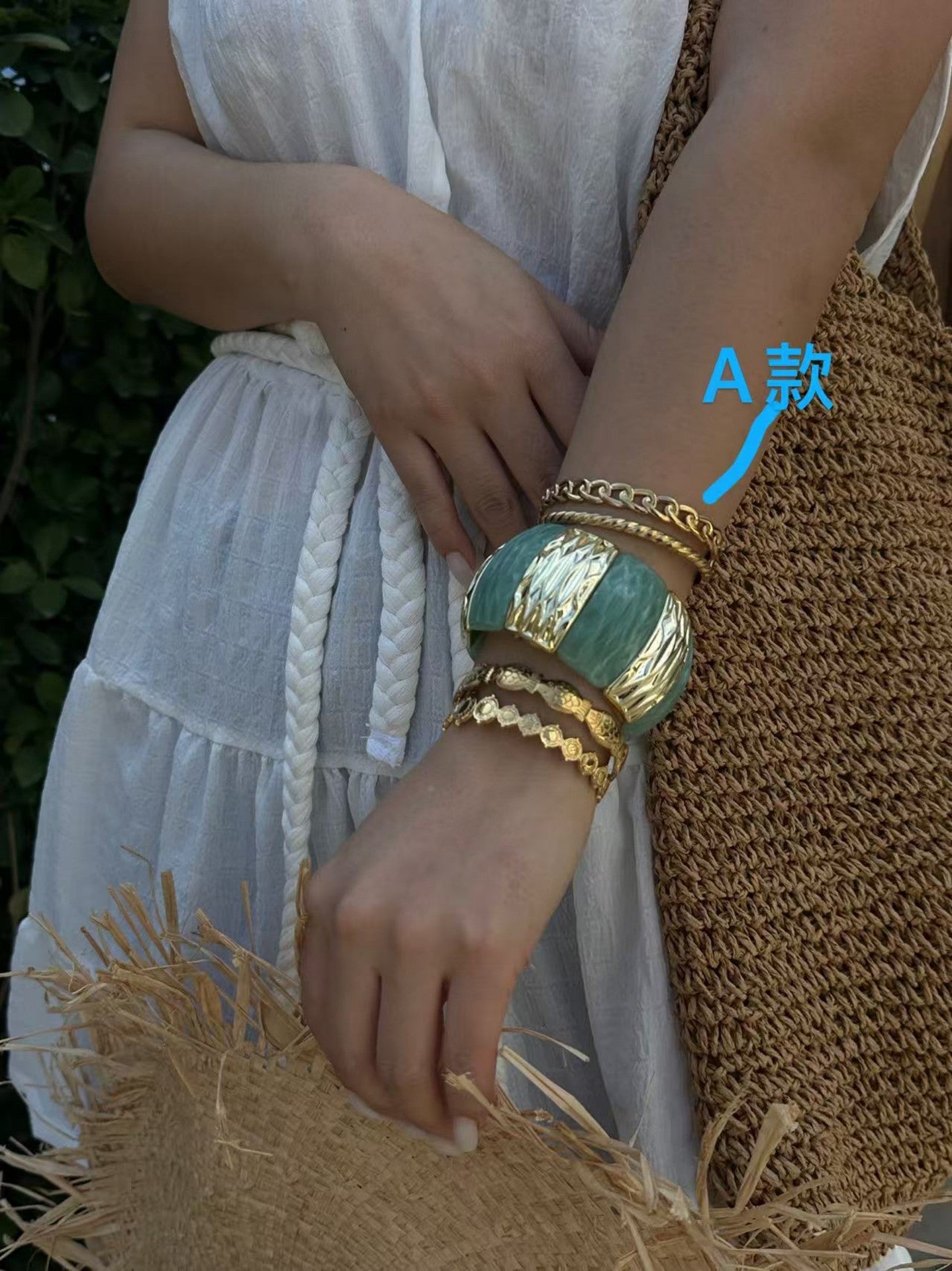 Minimalist Elegant Square Geometric Alloy Plated Bracelet with Elastic Cord