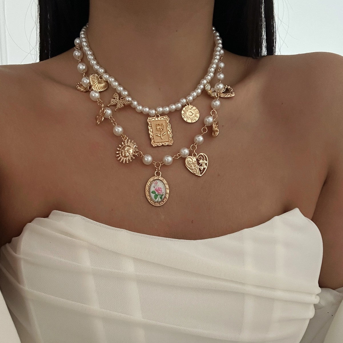 Collar con colgante en forma de corazón floral bohemio chapado en aleación con borla de perlas de imitación para mujer
