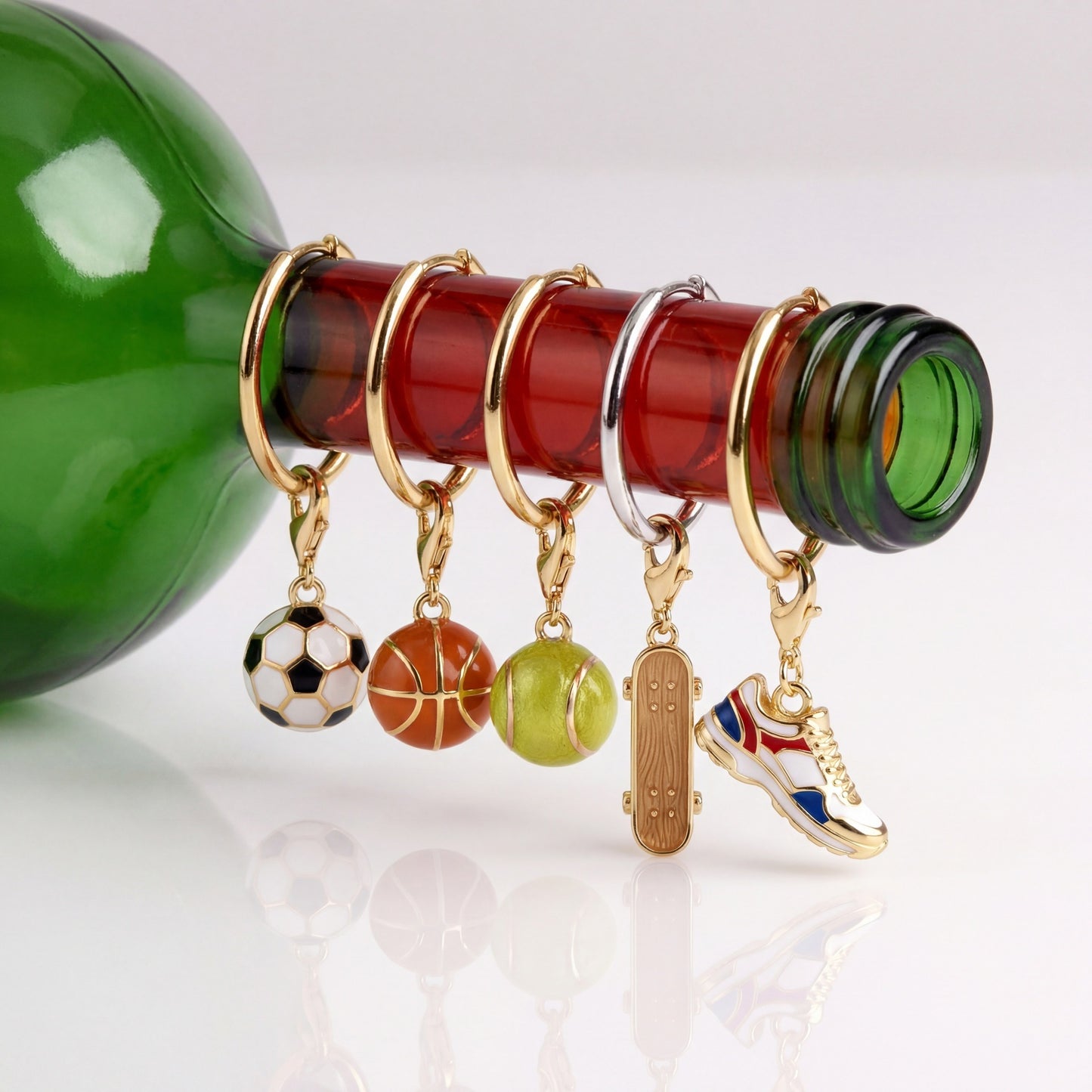 Collana Girocollo Sportiva Elegante con Ciondolo a Cuore Tondo in Acciaio Inox Placcato Oro 18K PVD