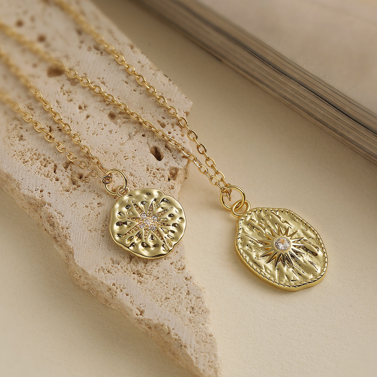 Minimalist Retro Geometric Pendant Necklace for Women in Copper with 18K Gold Plating and Zircon Inlay