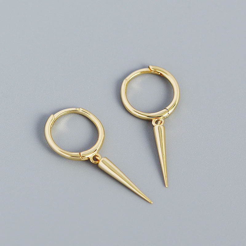 Orecchini a perno cono geometrico in argento sterling S925 con dettagli a rivetto