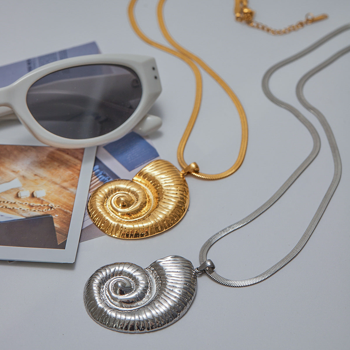 Elegant Geometric Conch Pendant Necklace Stainless Steel Titanium Steel Plated Chain for Women