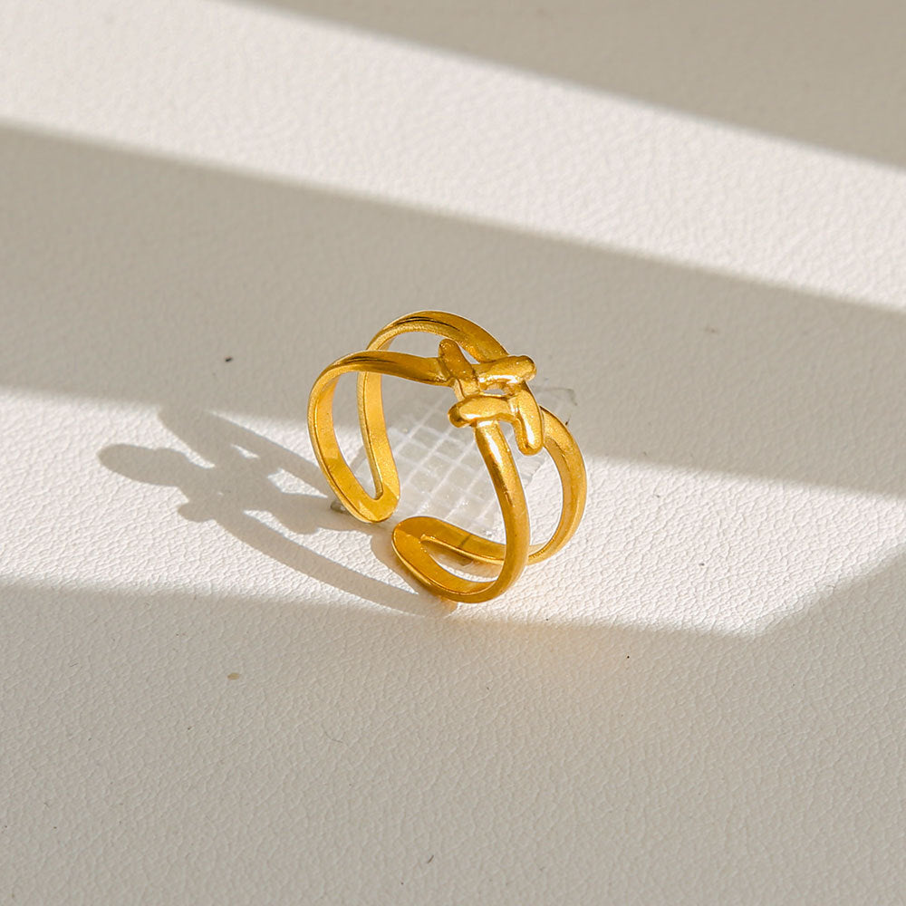 Anello di tendenza da donna in acciaio inossidabile geometrico placcato oro con perle e fiori stile Instagram