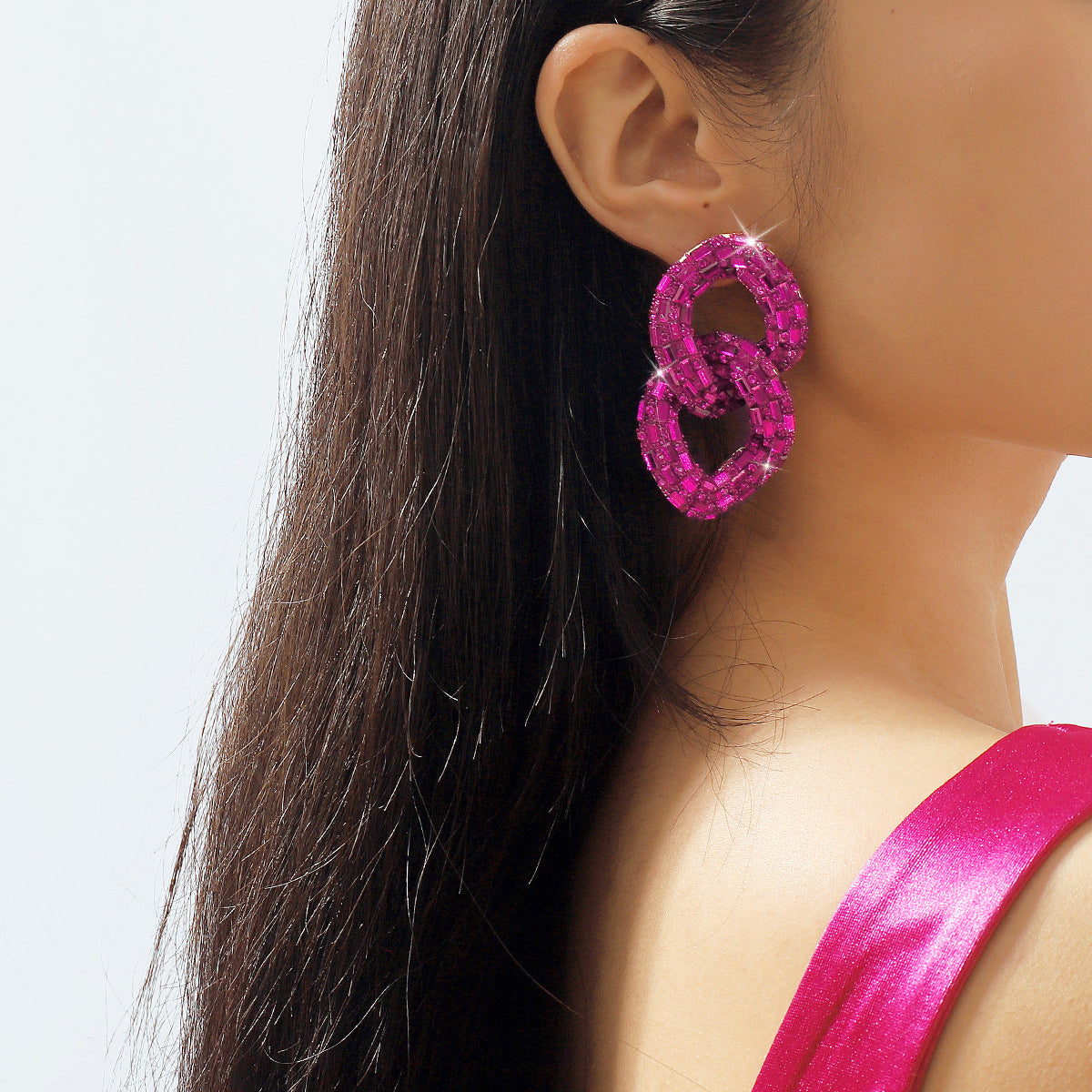 Pendientes de strass geométricos calados, dulces y atrevidos, con detalle de cadena para mujer
