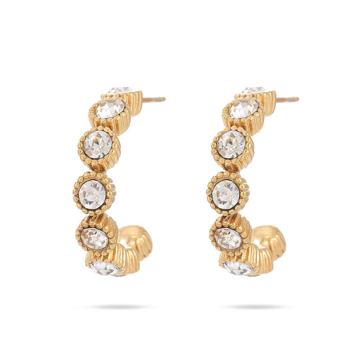 Pendientes de botón de acero titanio con forma de C geométrica a la moda, con punta de diamantes de imitación y acabado chapado, para mujer
