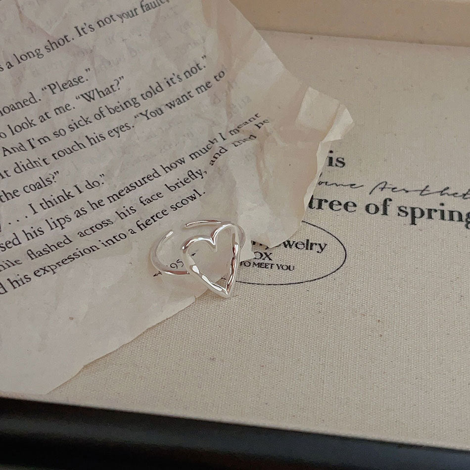 Anello aperto minimalista a forma di cuore in argento sterling 925 con dettaglio geometrico smussato da donna