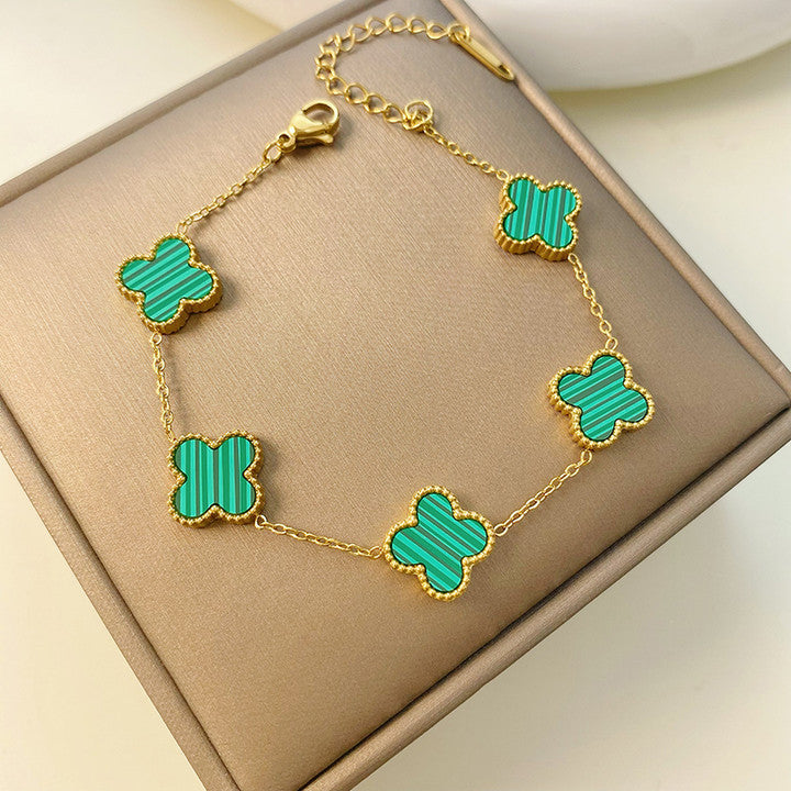 Minimalist Clover-Shaped Titanium Steel Bracelet with Gold Plating for Women and Men