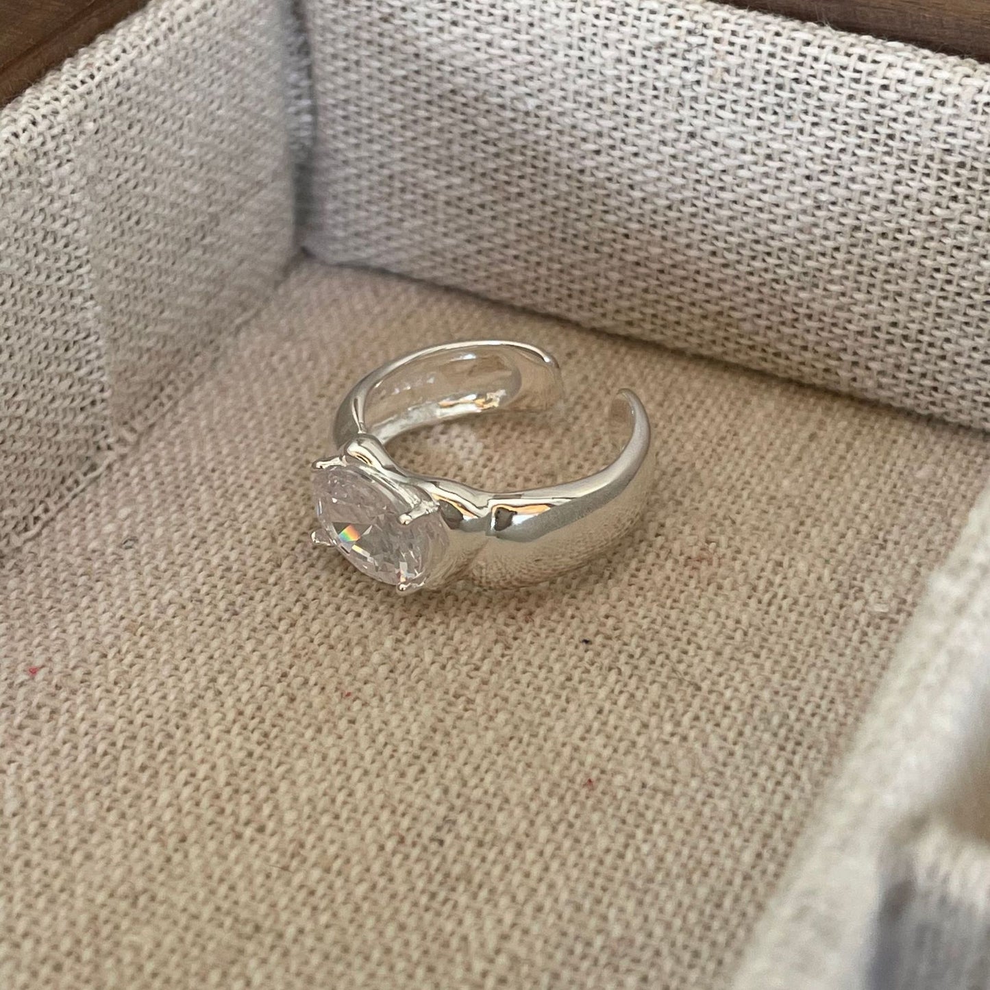 Minimalist Geometric Shape S925 Sterling Silver Ring with Zircon Inlay and Plated Finish