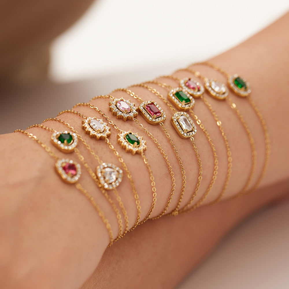Bracciale da Donna Minimalista Geometrico a Forma di Girasole in Acciaio Inossidabile con Ciondolo a Cuore e Intarsio di Zirconi