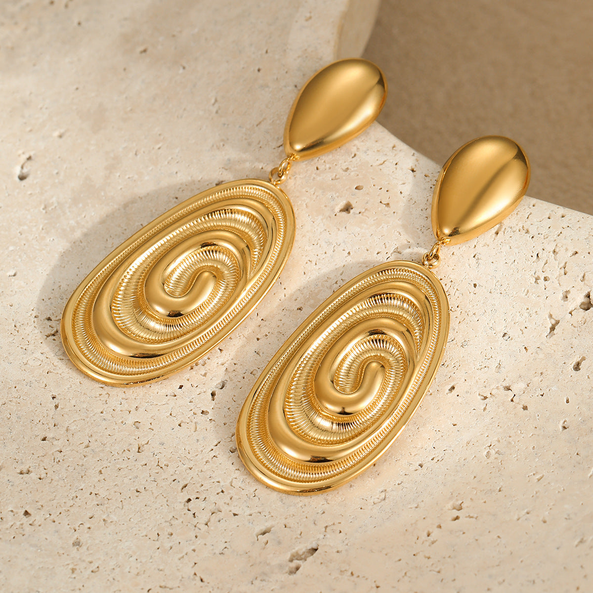 Orecchini da donna ovali a forma di conchiglia in stile vintage francese, in acciaio inossidabile con finitura galvanizzata e design a trama irregolare