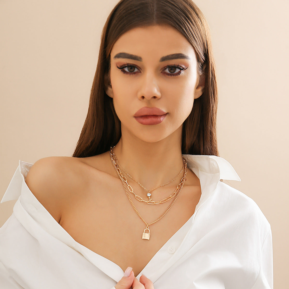Punk Style Geometric Lock-Shaped Alloy Necklace with Rhinestone Inlay and Cross Chain for Women