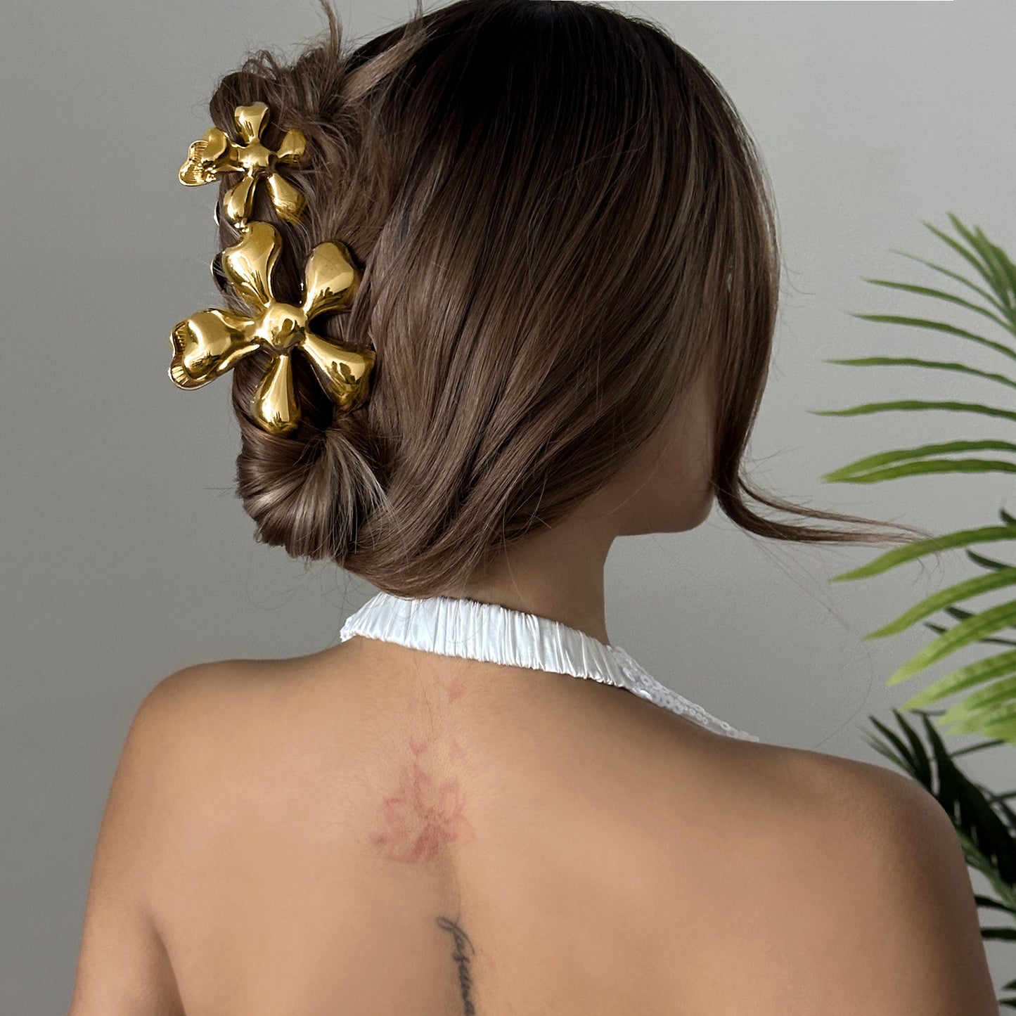 Minimalist Casual Metal Plated Flower Design Hair Claw Clip for Women