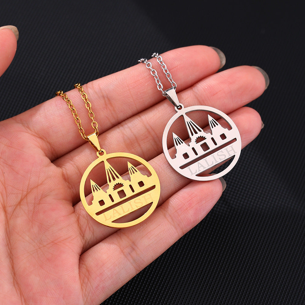Collar con Colgante Geométrico de Estilo Étnico en Acero Inoxidable con Dije de Acero Titanio y Acabado Galvanizado para Uso Unisex